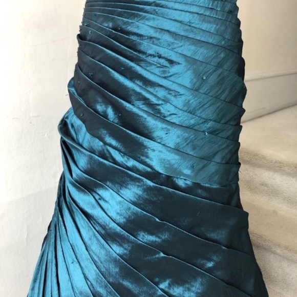 LAST CHANCE Tony Bowls Beaded Strapless Evening Go - Picture 7 of 9